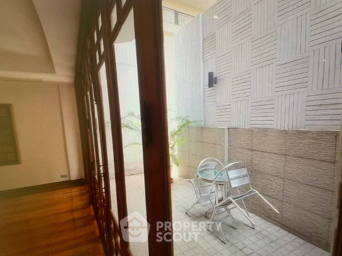 picture 5-BR Townhouse situated in Sukhumvit 23-31 (ID 1521845) - 8/9