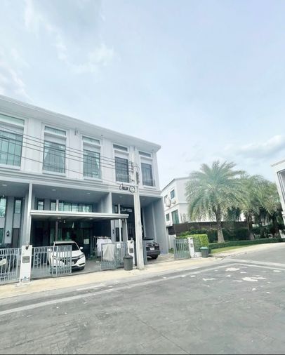 พฤกษาวิลล์พหลโยธิน-รามอินทรา (Pruksa Ville Phaholyothin-Ramintra) อยู่ ซอยรามอินทรา 5 แยก 18