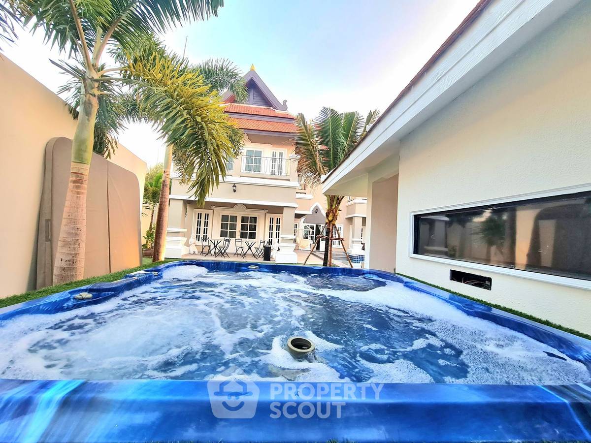 รูป บ้าน 6-ห้องนอน ที่ เทมเปิลเลควิลล่า ใกล้ เมืองพัทยา (ID 2245741) - รูปที่ 23/28