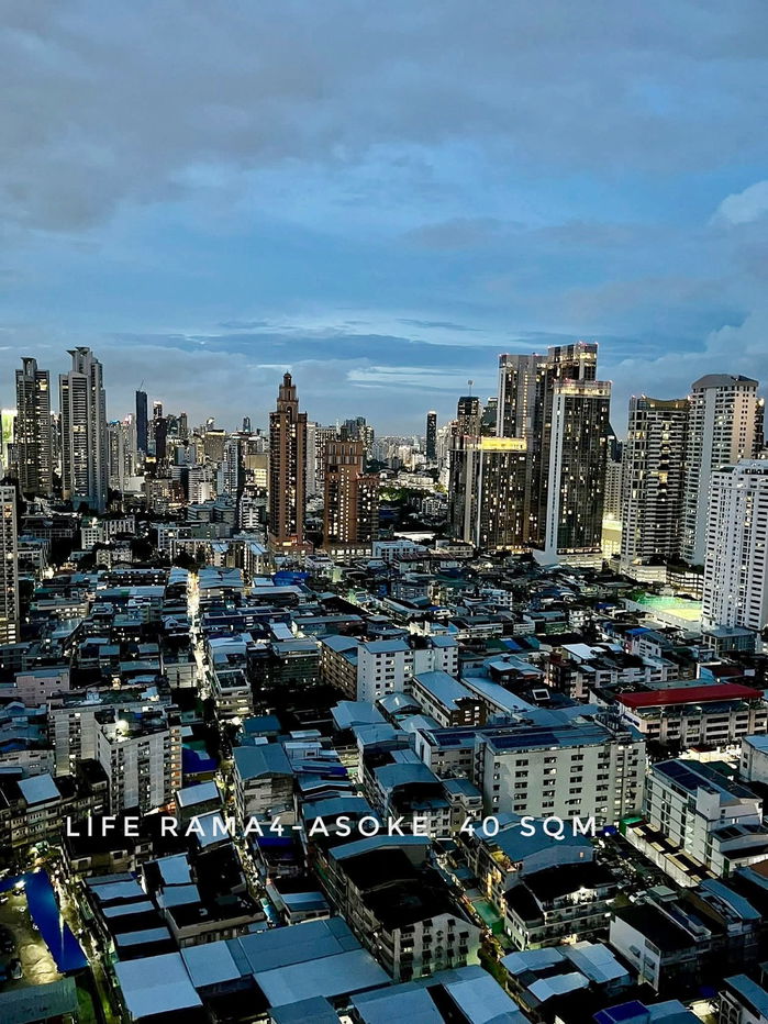 รูป For RENT, Duplex room high floor beautiful city view at Life Rama4-Asoke near MRT Queen Sirikit  - รูปที่ 11/11