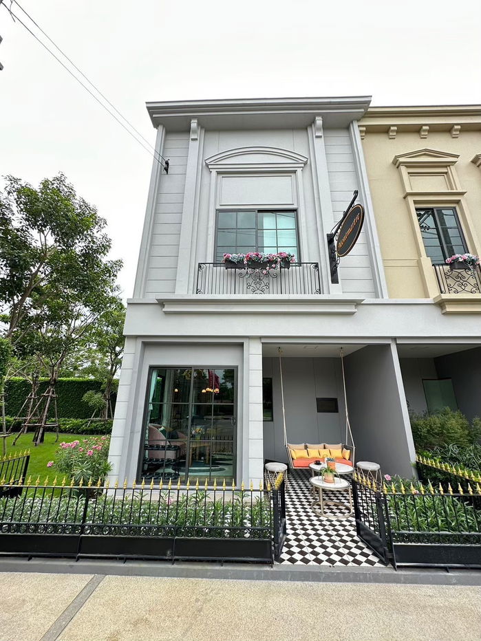 รูป 🏡 ขายบ้านตัวอย่าง สิริเพลส เมกาบางนา ✨ บ้านสไตล์ปารีส Type 99 ตร.ม. พร้อมอยู่ แต่งครบ - รูปที่ 1/12