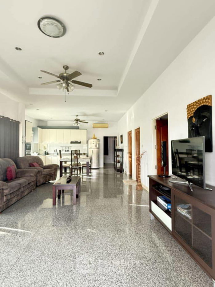 picture 3-BR Villa at Wararom Village Khao Tao in Wang Phong (ID 2244574) - 6/10