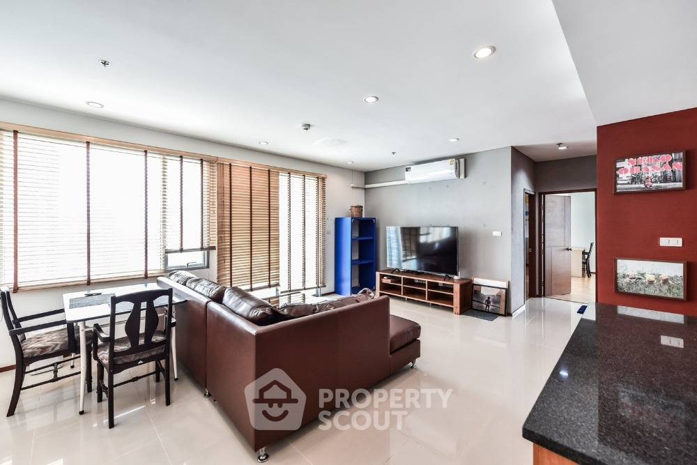 picture 2-BR Condo at Villa Sathorn near BTS Krung Thon Buri (ID 1076889) - 2/18