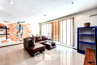 คอนโดให้เช่า : คอนโด 2-ห้องนอน ที่ วิลล่า สาทร ใกล้ BTS กรุงธนบุรี (ID 1076889)