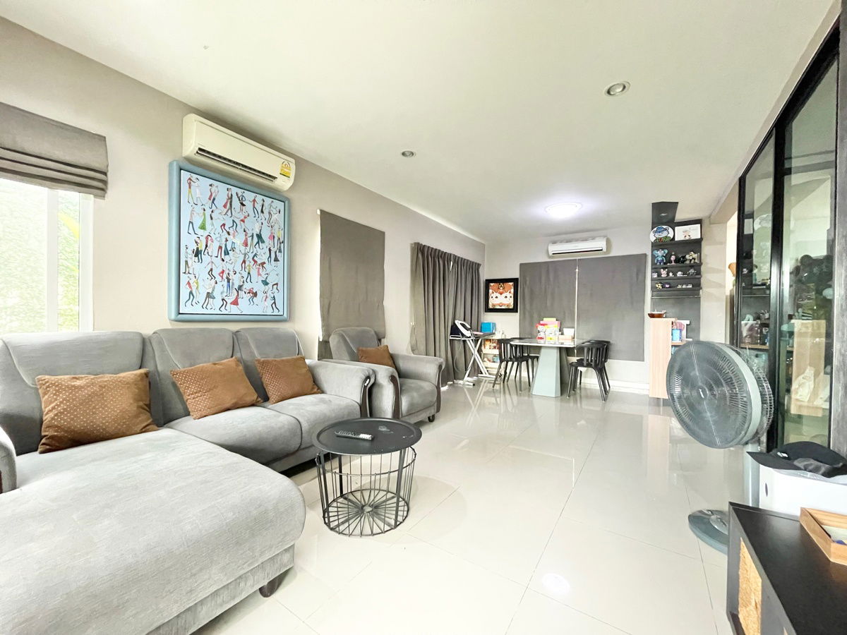 picture Passorn Prestige Pattanakarn 38 for sale, private zone and potential location - 6/25