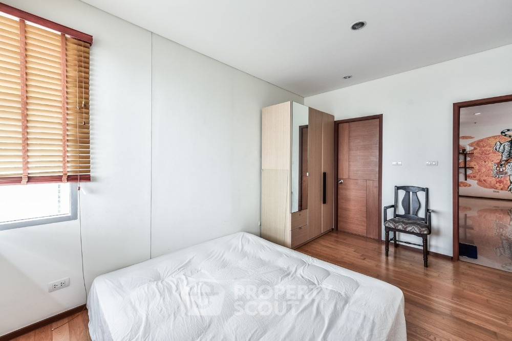 picture 2-BR Condo at Villa Sathorn near BTS Krung Thon Buri (ID 1076889) - 12/18
