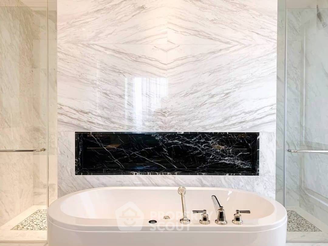 picture 3-BR Condo at The Residences At Mandarin Oriental, Bangkok near BTS Saphan Taksin (ID 1916817) - 4/21