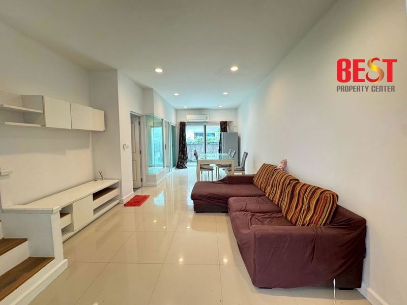 picture Ready to Move In! 3-Storey Townhome in Greenwich Ramintra – Top Location & Full Furnishing - 2/18