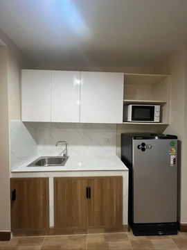  ให้เช่า Swift Condo ตึก A ชั้น 3เฟอร์ครบ ห้องสวย 7,000/ด. (30 ตร.ม. วิวสระว่ายน้ำ)