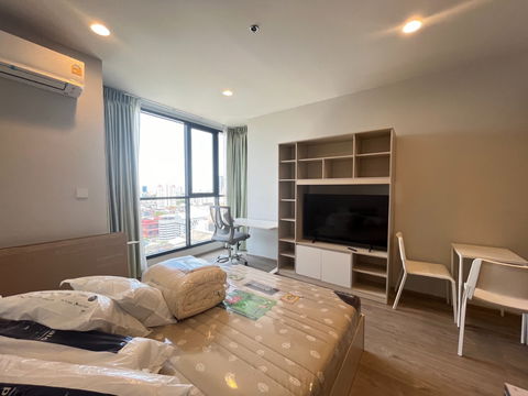 THE CROWN Residences MRT ลุมพินี เพียง 300 ม._ห้องมุม 1 ห้องนอน 2 ตรม.เฟอร์นิเจอร์+เครื่องใช้ไฟฟ้าครบ