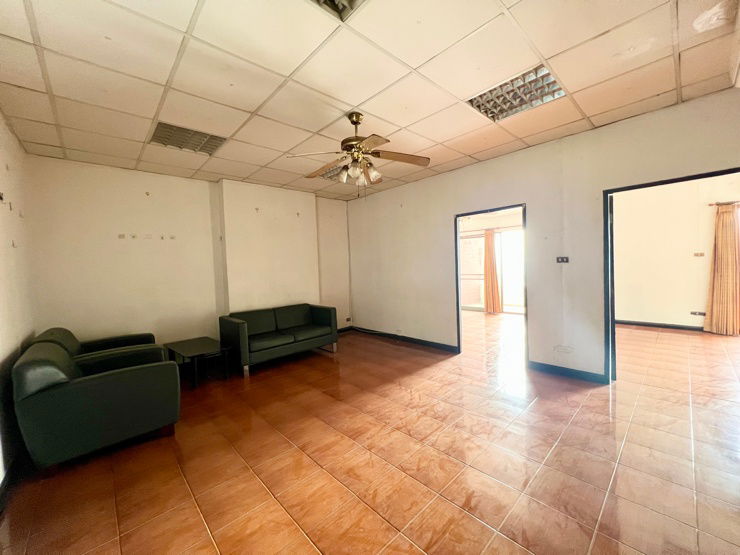 รูป  🔥[For Sale] ขายคอนโด fix ที่จอดรถ 2 ห้องนอน คันทรี คอมเพล็กซ์ (Country Complex) บางนา  ติดถนนสรรพาวุธ ใกล้ทางด่วน และ BTS บางนา🔥 - รูปที่ 16/36
