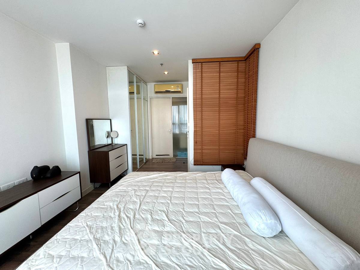 picture 1-BR Condo at The Room Sathorn-Taksin near BTS Pho Nimit (ID 2070059) - 5/18