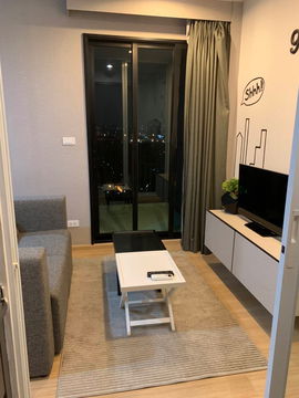 TB9R213 The Base Rama 9 Studio 26 sqm. 24 FL. 10,000 baht 064-959-8900