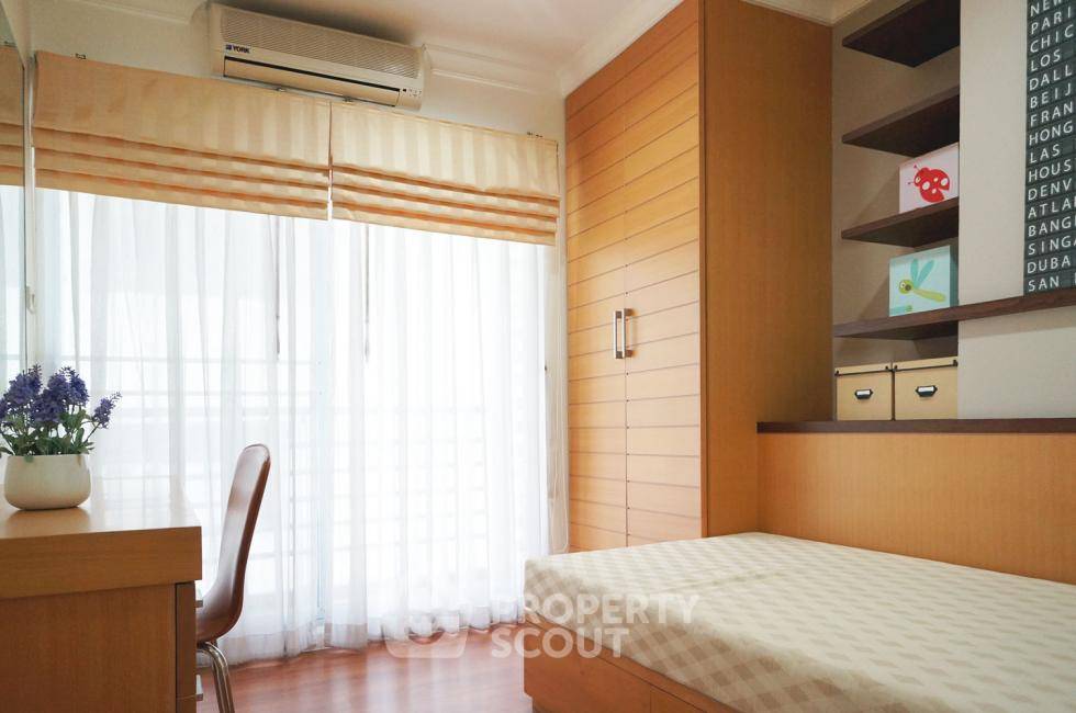 picture 2-BR Condo at Lumpini Suite Sukhumvit 41 near BTS Phrom Phong (ID 510263) - 13/13