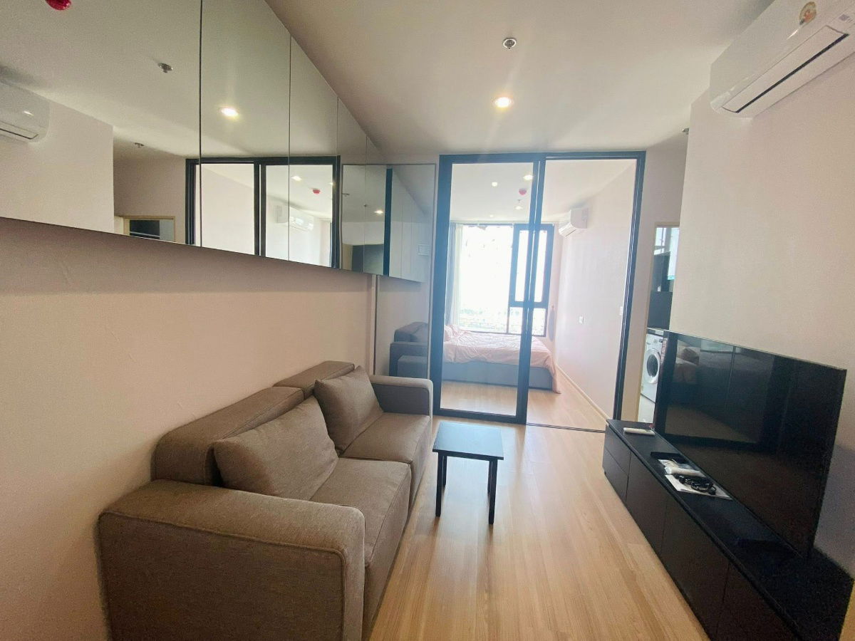 picture ✨ High floor + washing machine included. Skyrise Avenue Sukhumvit 64 Condo, 1 bedroom, 28 sq m, 42nd floor, only 14,000 baht. 🏡💖 - 8/10