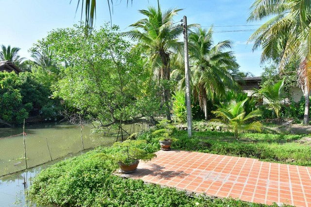 picture FOR RENT  HOUSE PROPERTY  90000 BAHT per MONTH - 29/36