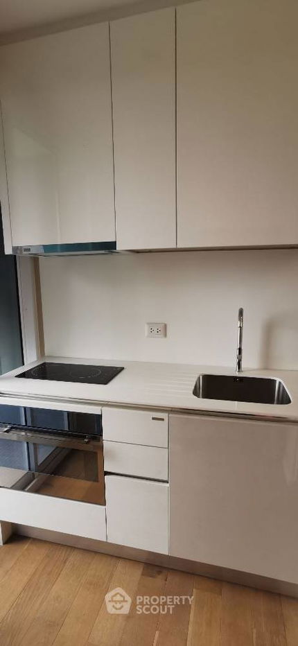picture 1-BR Condo at The Saint Residences near MRT Phahon Yothin (ID 1176111) - 3/6