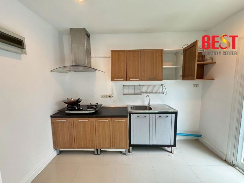 picture Ready to Move In! 3-Storey Townhome in Greenwich Ramintra – Top Location & Full Furnishing - 6/18