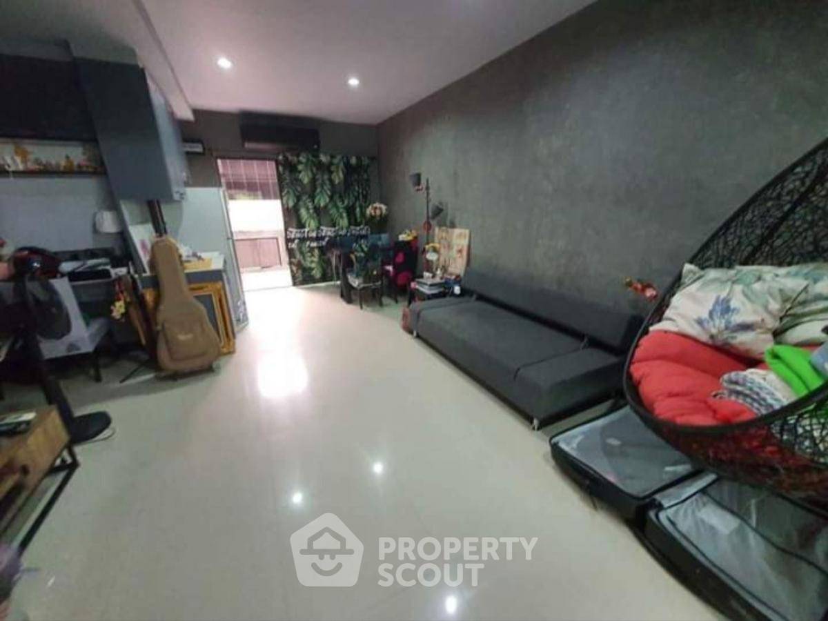 picture 3-BR Townhouse near ARL Hua Mak (ID 2026668) - 5/10
