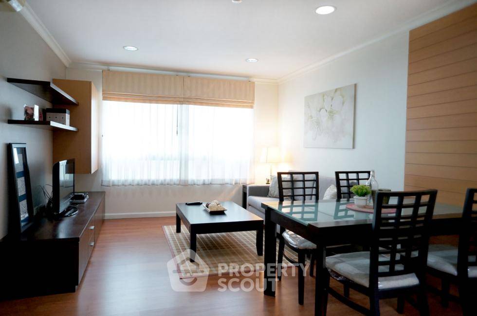 picture 2-BR Condo at Lumpini Suite Sukhumvit 41 near BTS Phrom Phong (ID 510263) - 2/13