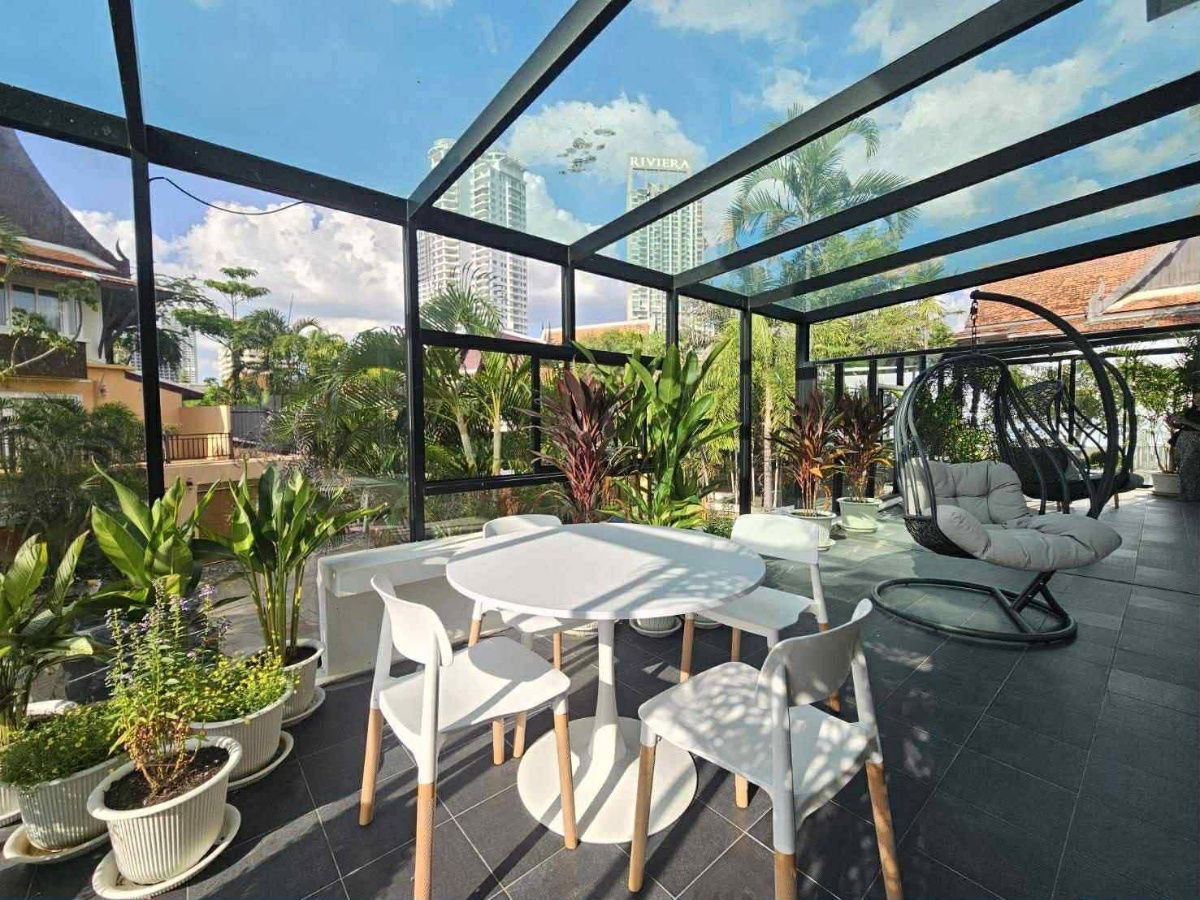 picture Two-storey house for sale, next to Jomtien Beach, beautiful, luxurious, worth living in - 14/17