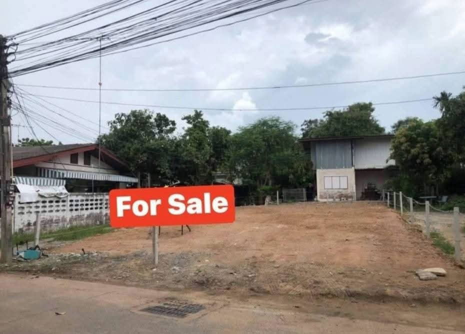 picture Land for sale on Thepprasit Road, Pattaya - 2/5