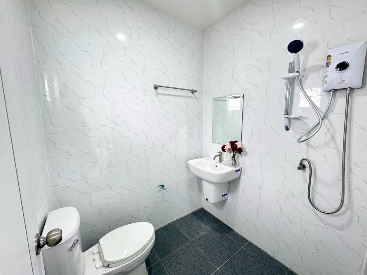 picture Affordable modern Single storey House in Soi Nernplubwan Pattaya for Sale - 18/22
