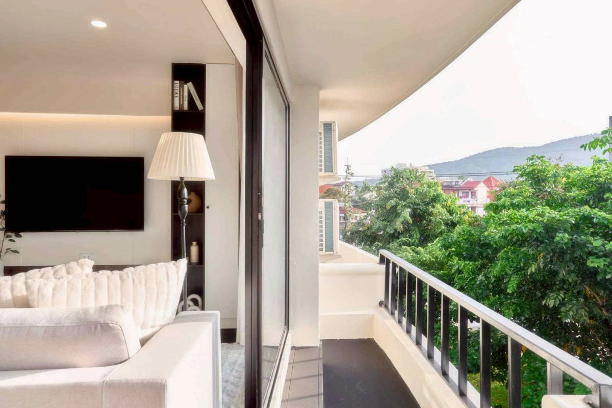 picture Cozy Room with Mountain View  For Sale! Chomdoi Condo - 10/19