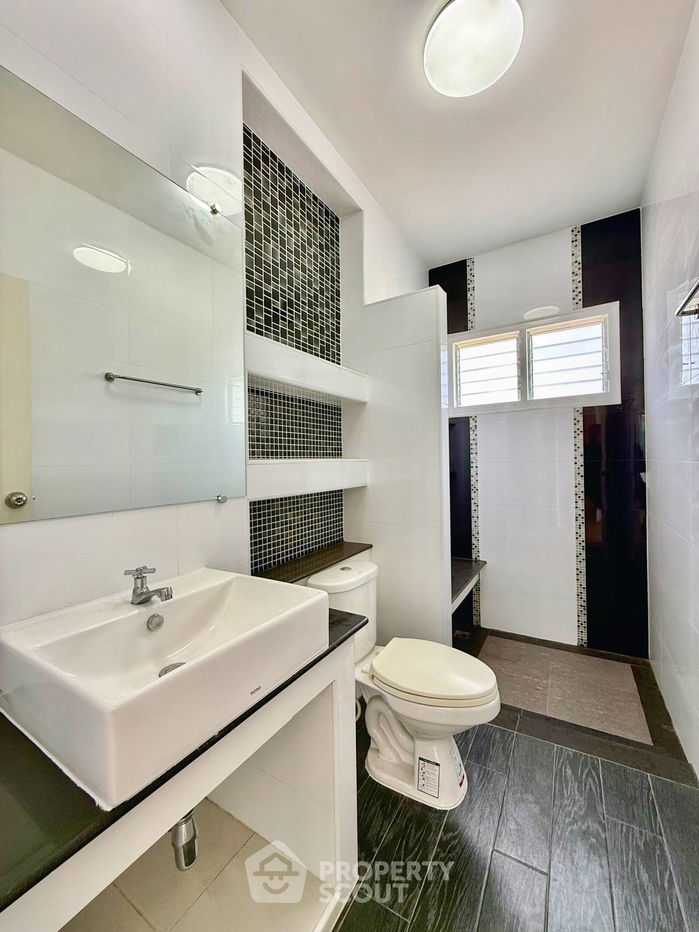 picture 5-BR House in Sala Thammasop (ID 2242501) - 29/29