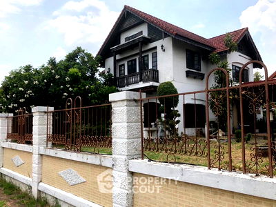Houses for sale Ramkhamhaeng 118 : 3-BR House in Saphan Sung (ID 1180309)
