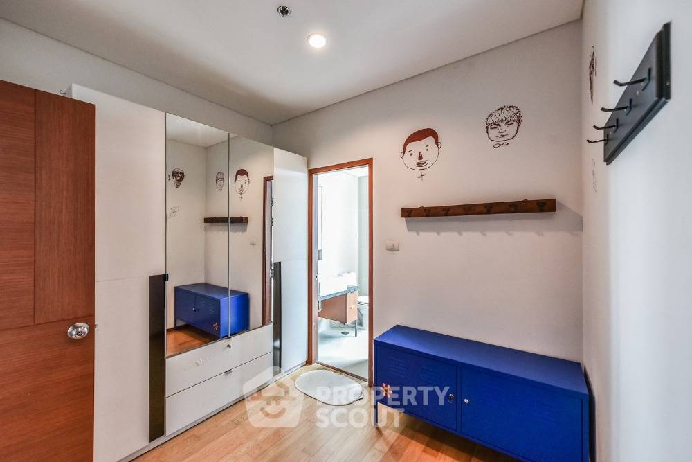 picture 2-BR Condo at Villa Sathorn near BTS Krung Thon Buri (ID 1076889) - 8/18