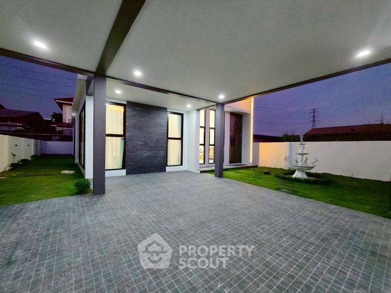 picture 3-BR House close to Pattaya (ID 2095784) - 7/20