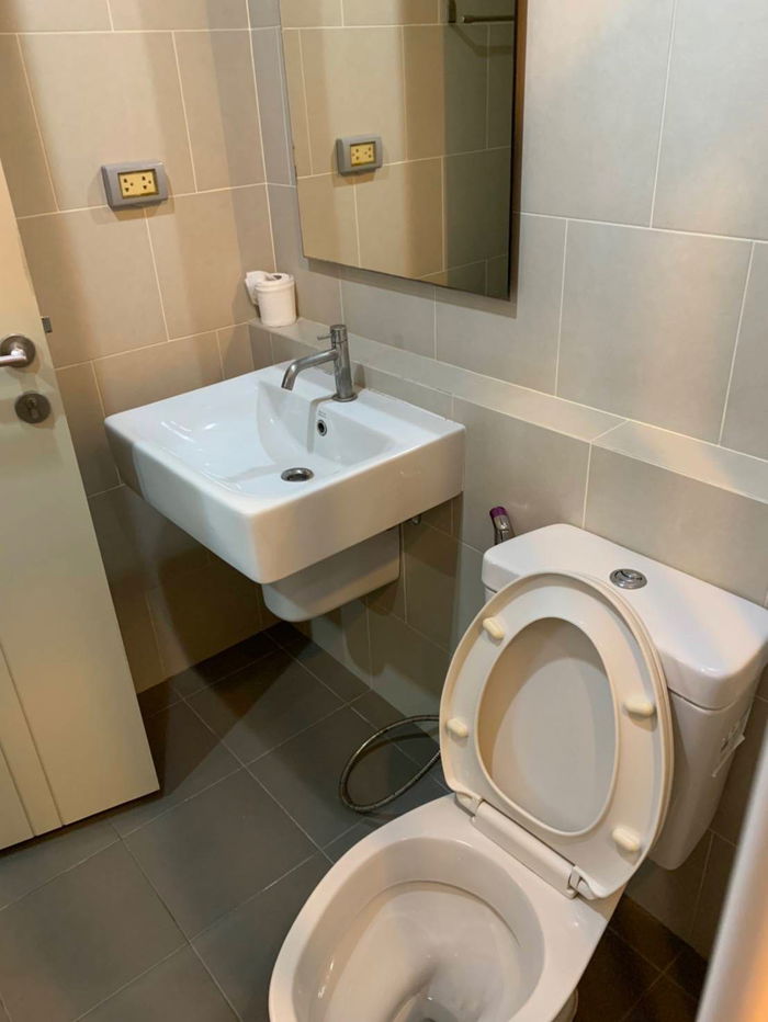 picture TB9R213 The Base Rama 9 Studio 26 sqm. 24 FL. 10,000 baht 064-959-8900 - 12/13