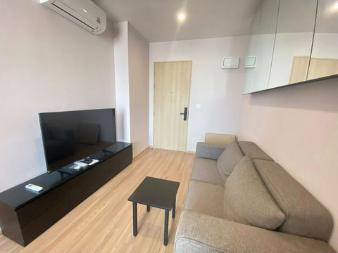 ✨ High floor + washing machine included. Skyrise Avenue Sukhumvit 64 Condo, 1 bedroom, 28 sq m, 42nd floor, only 14,000 baht. 🏡💖
