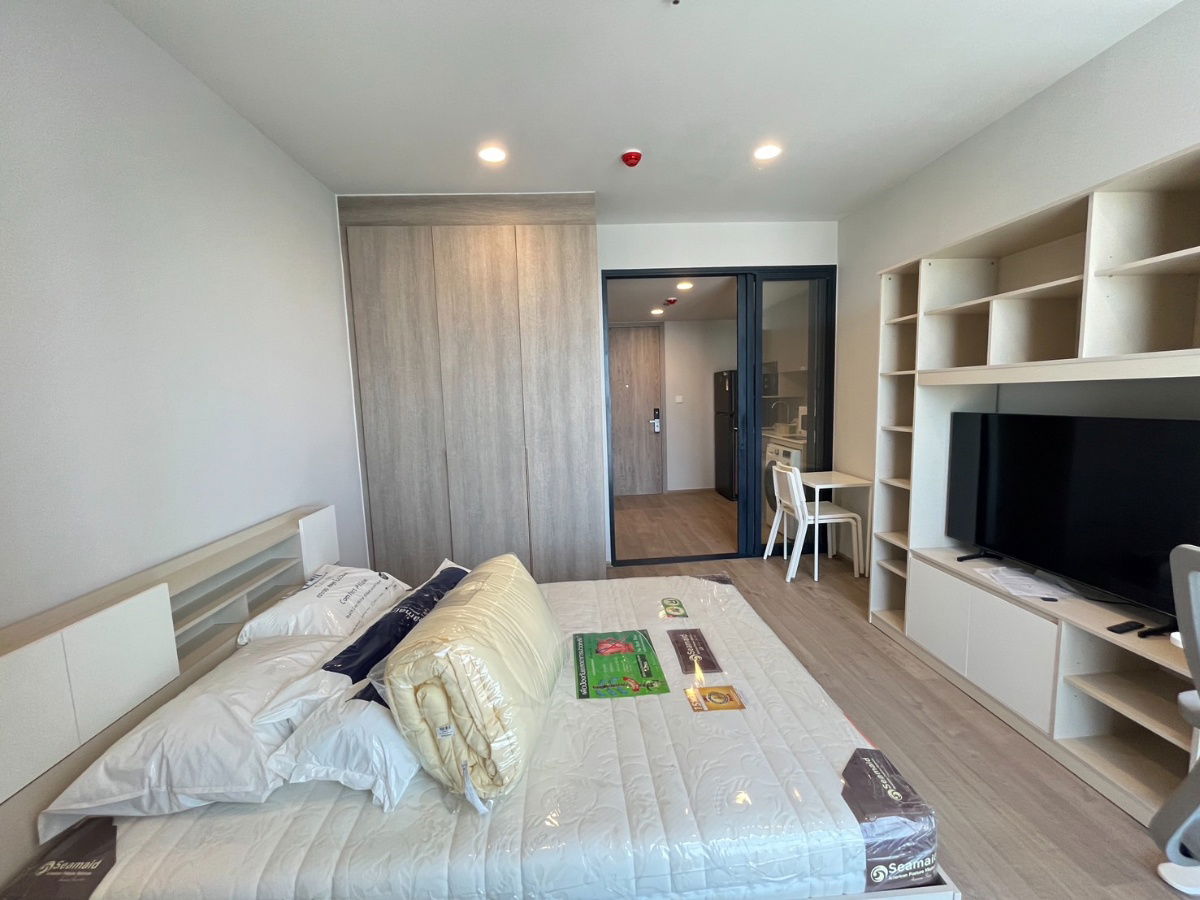 รูป THE CROWN Residences MRT ลุมพินี เพียง 300 ม._ห้องมุม 1 ห้องนอน 28 ตรม.เฟอร์นิเจอร์+เครื่องใช้ไฟฟ้าครบ - รูปที่ 7/15