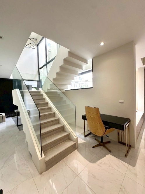 picture ✨Luxury Modern Home for Rent✨ Prime area at Huai Khwang - 9/20