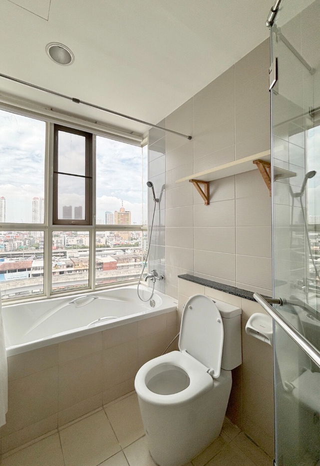 picture For Rent: The LightHouse Sathorn – Charoennakorn Corner Unit, 2 Bedrooms, Near ICONSIAM, 2 BTS Lines, Chao Phraya River View, 65 sq.m. - 7/10