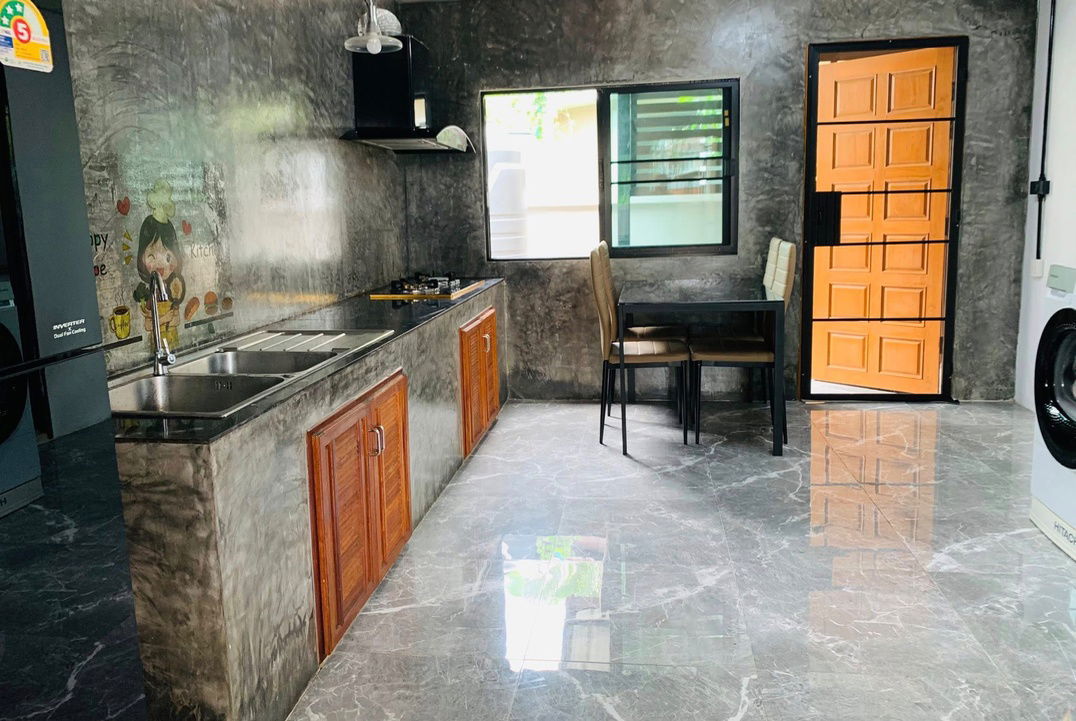 รูป For Rent  บ้านเดี่ยวหลังใหญ่ แปลงหัวมุม อรสิริน 6 วงแหวนรอบ 3  - รูปที่ 3/14
