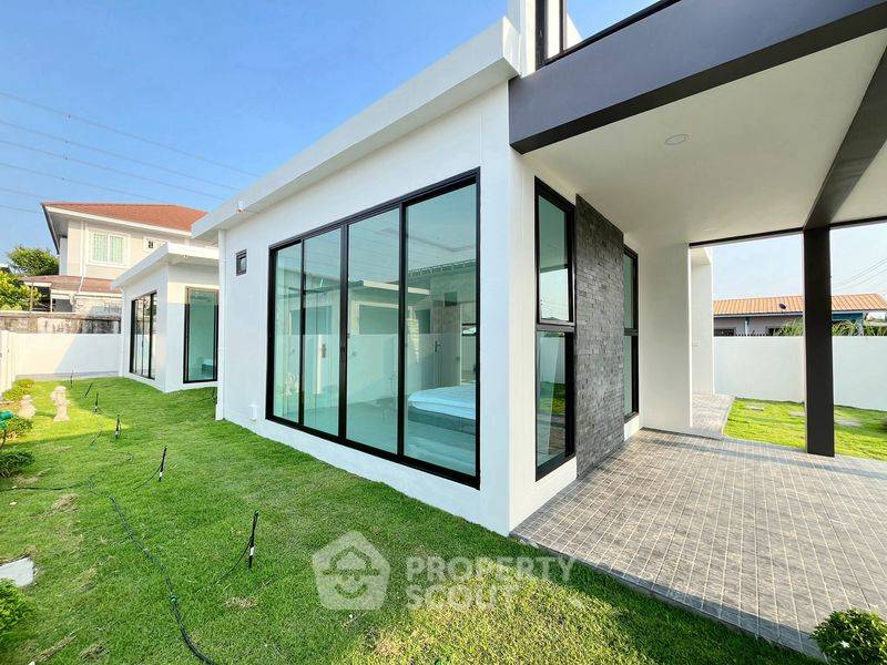 picture 3-BR House close to Pattaya (ID 2095784) - 4/20