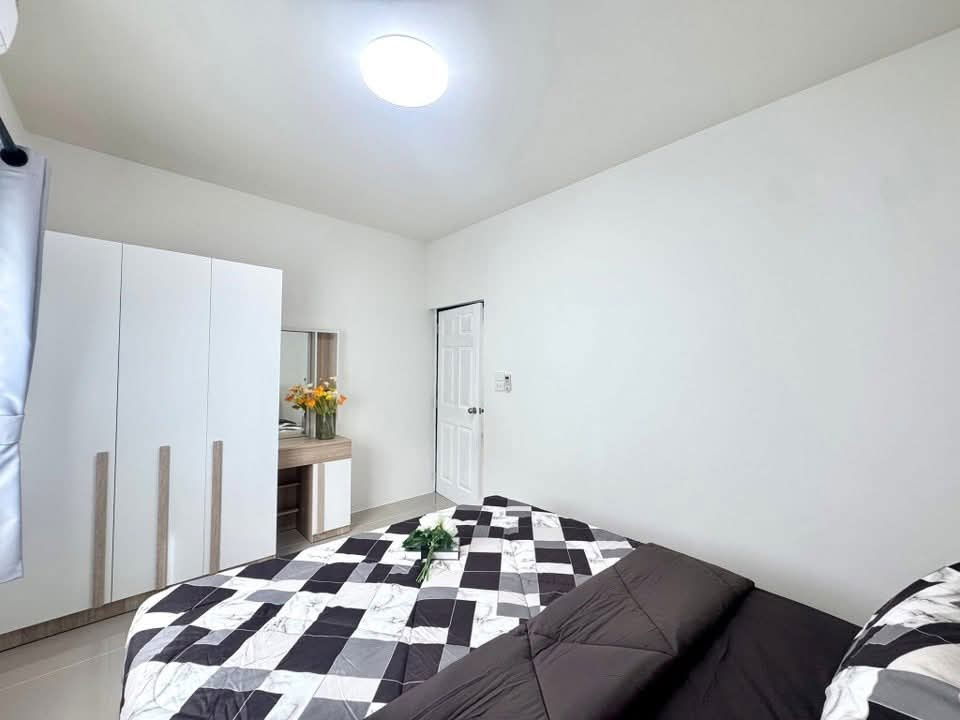 picture Affordable modern Single storey House in Soi Nernplubwan Pattaya for Sale - 14/22
