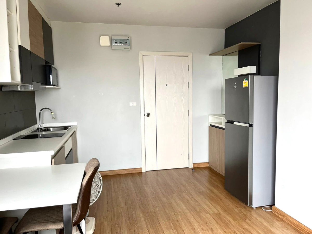 picture Condo Plus 30 meters for rent (available September 1, 2025). 1 bedroom, 34 sq m, 14th floor. Rent 11,000 baht/month. - 4/11