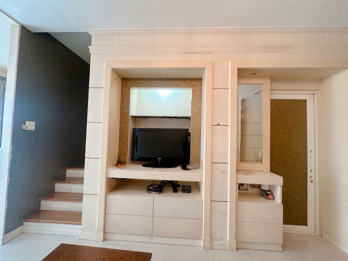 picture 🏡 For Rent: 3-Storey Townhome – The Terrace Rama 2 (Tha Kham) - 4/14