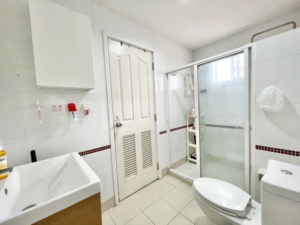 picture Passorn Prestige Pattanakarn 38 for sale, private zone and potential location - 20/25