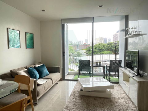 For rent condo DOWNTOWN FORTY NINE Building A, Floor 5,1 bed room, Room size 44 sqm