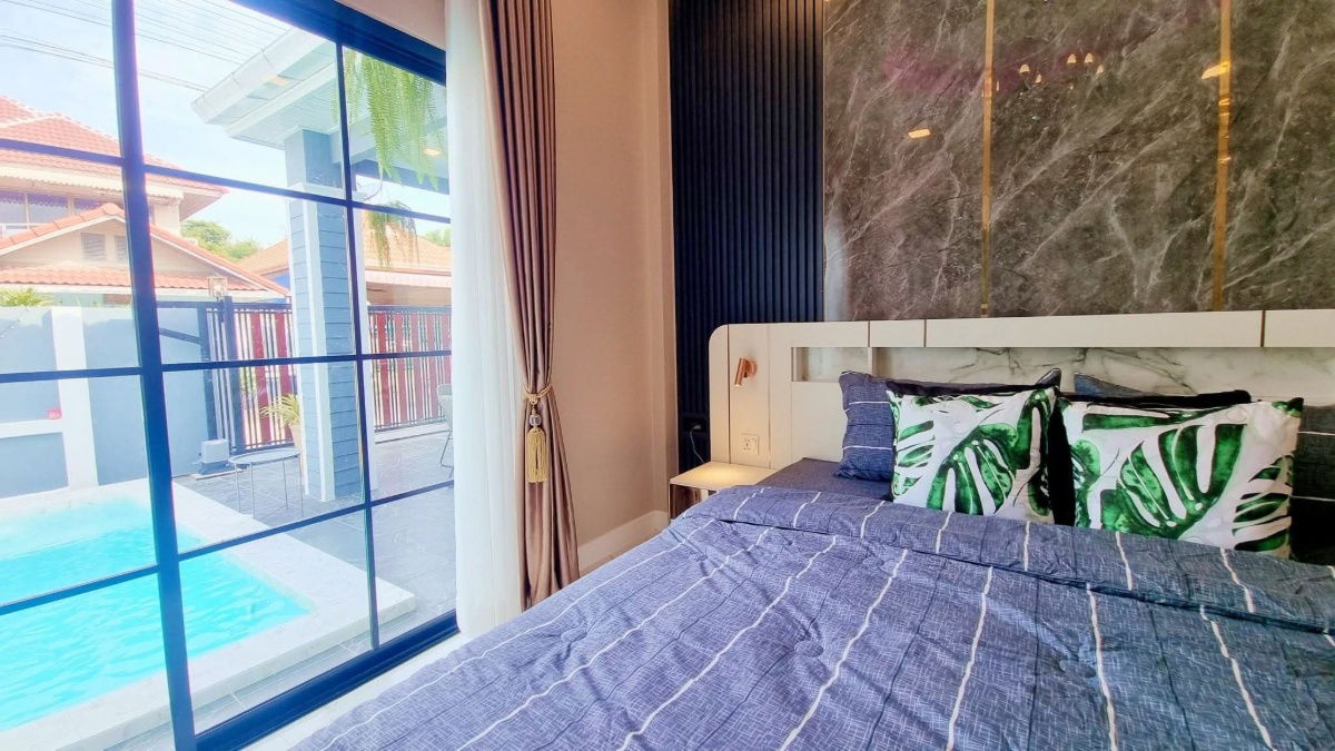 picture Beautiful pool villa for sale in the heart of Pattaya (south). Cheap price is real. - 17/20