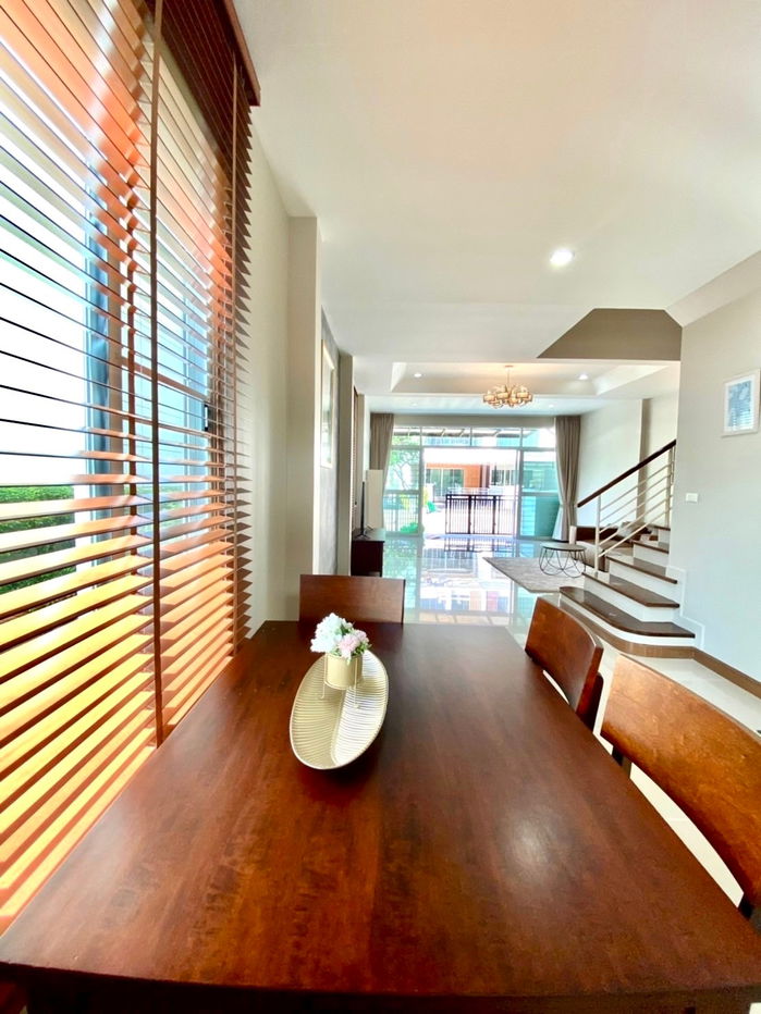 รูป บ้านให้เช่า Baan Klang Muang Srinakarin Urbanian พร้อมเข้าอยู่สนใจติดต่อ Line @goodmanpro หรือ โทร 0999029192 - รูปที่ 9/19