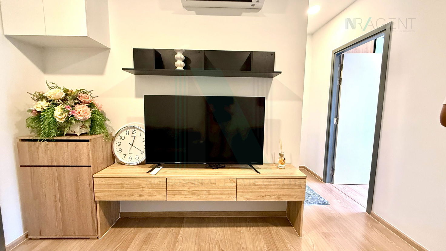 picture For Rent Condo CHEWATHAI PINKLAO Building , Floor 12,1 bed room, Room size 29.11 sqm - 1/8
