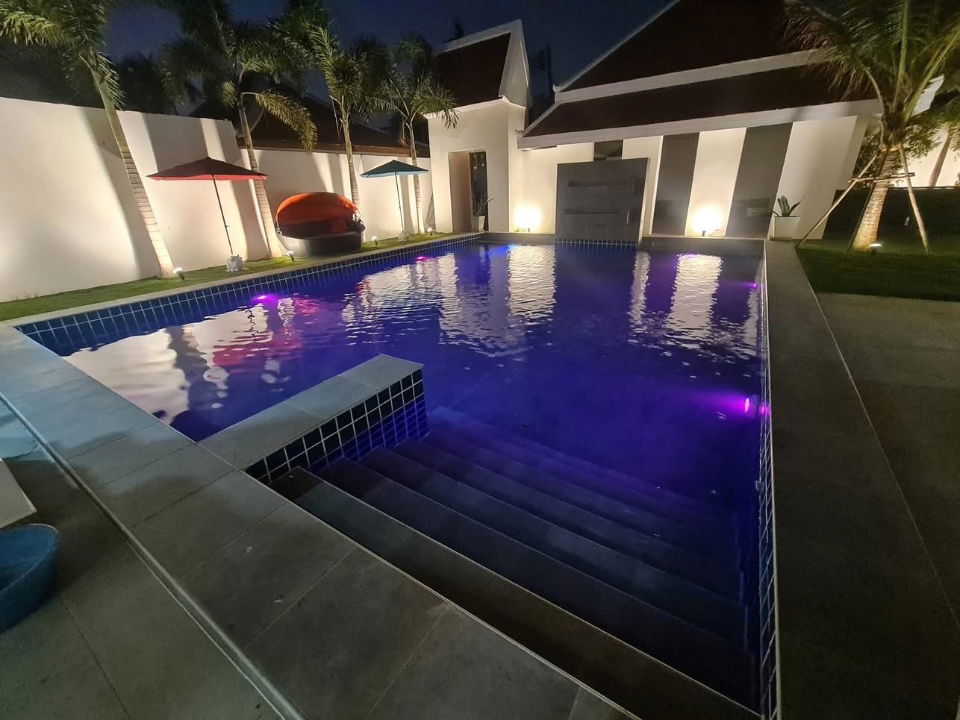 picture Selling villa style Thai - Bali Pattaya 19.0 million - 15/25