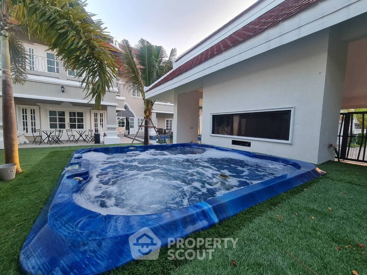 รูป บ้าน 6-ห้องนอน ที่ เทมเปิลเลควิลล่า ใกล้ เมืองพัทยา (ID 2245741) - รูปที่ 25/28