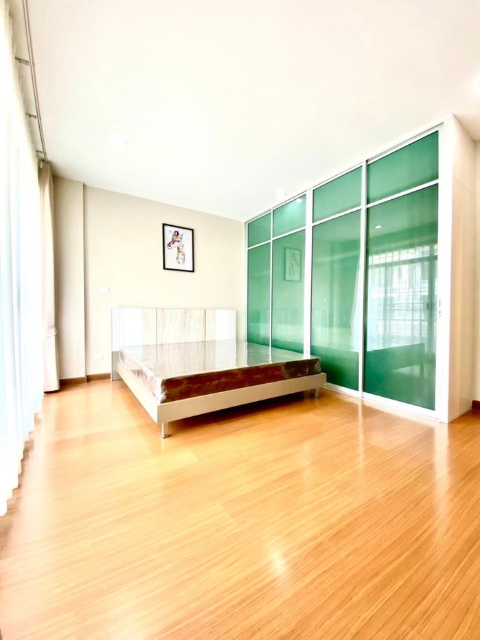 รูป บ้านให้เช่า Baan Klang Muang Srinakarin Urbanian พร้อมเข้าอยู่สนใจติดต่อ Line @goodmanpro หรือ โทร 0999029192 - รูปที่ 11/19